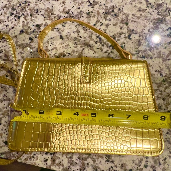 Gold Metallic Croc Embossed Purse NWOT - Picture 15 of 15